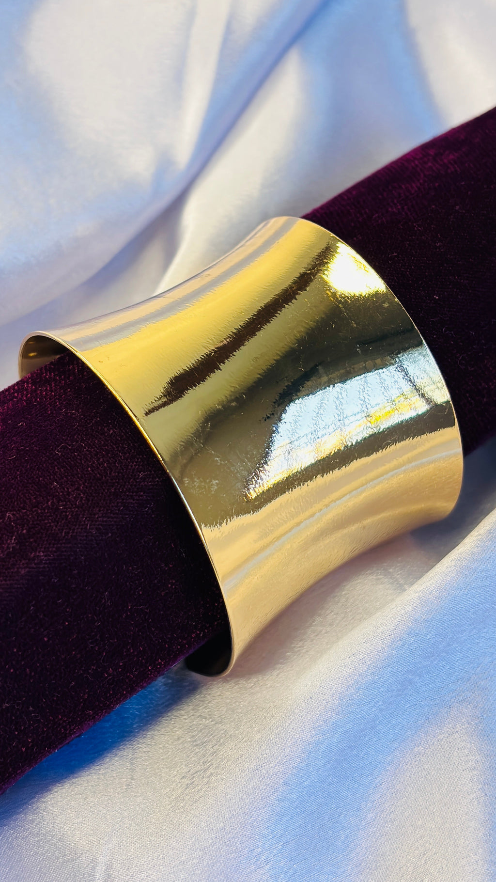 Golden Gleamwave Cuff￼
