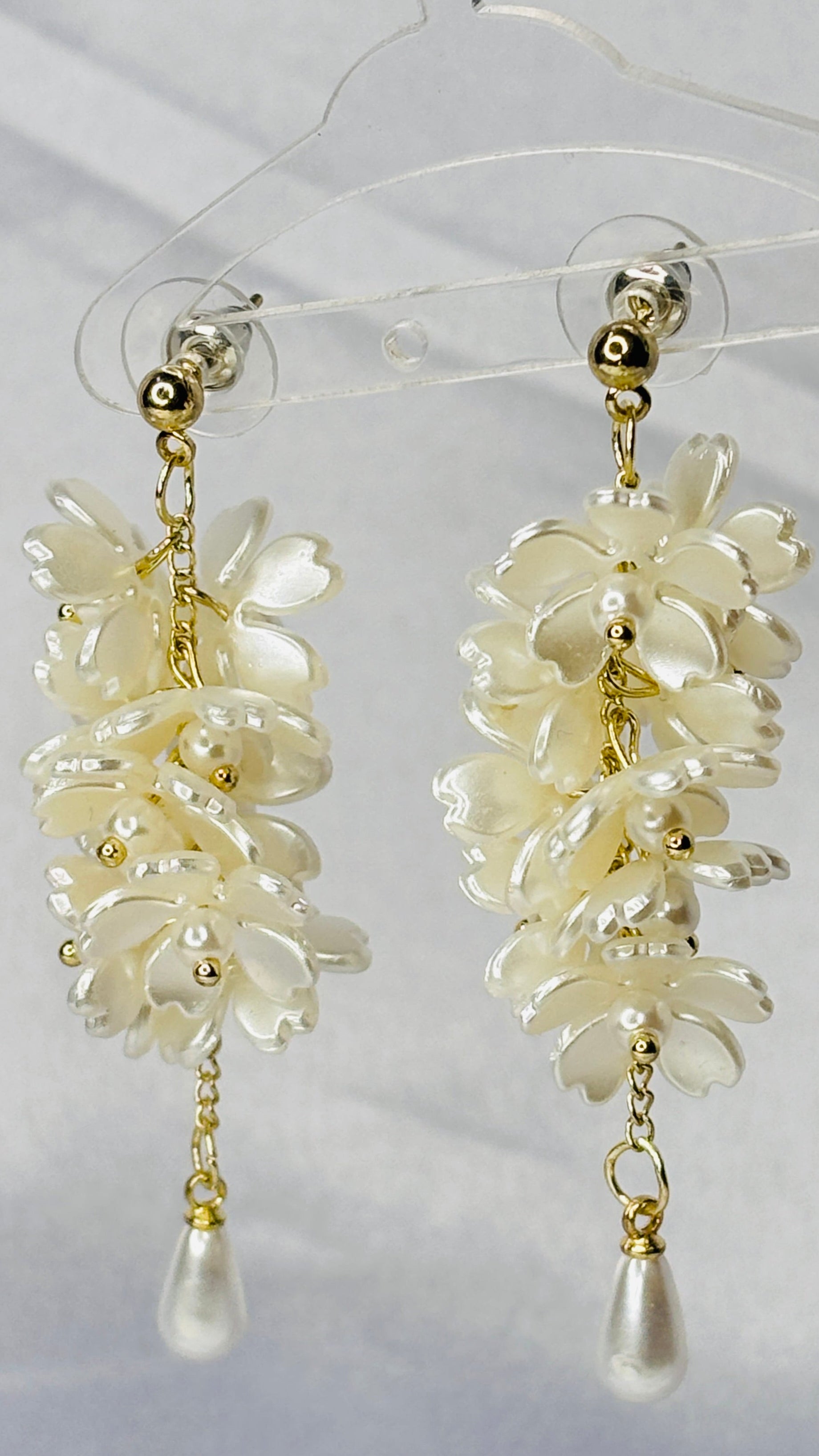 Pearl Blossom Cascade