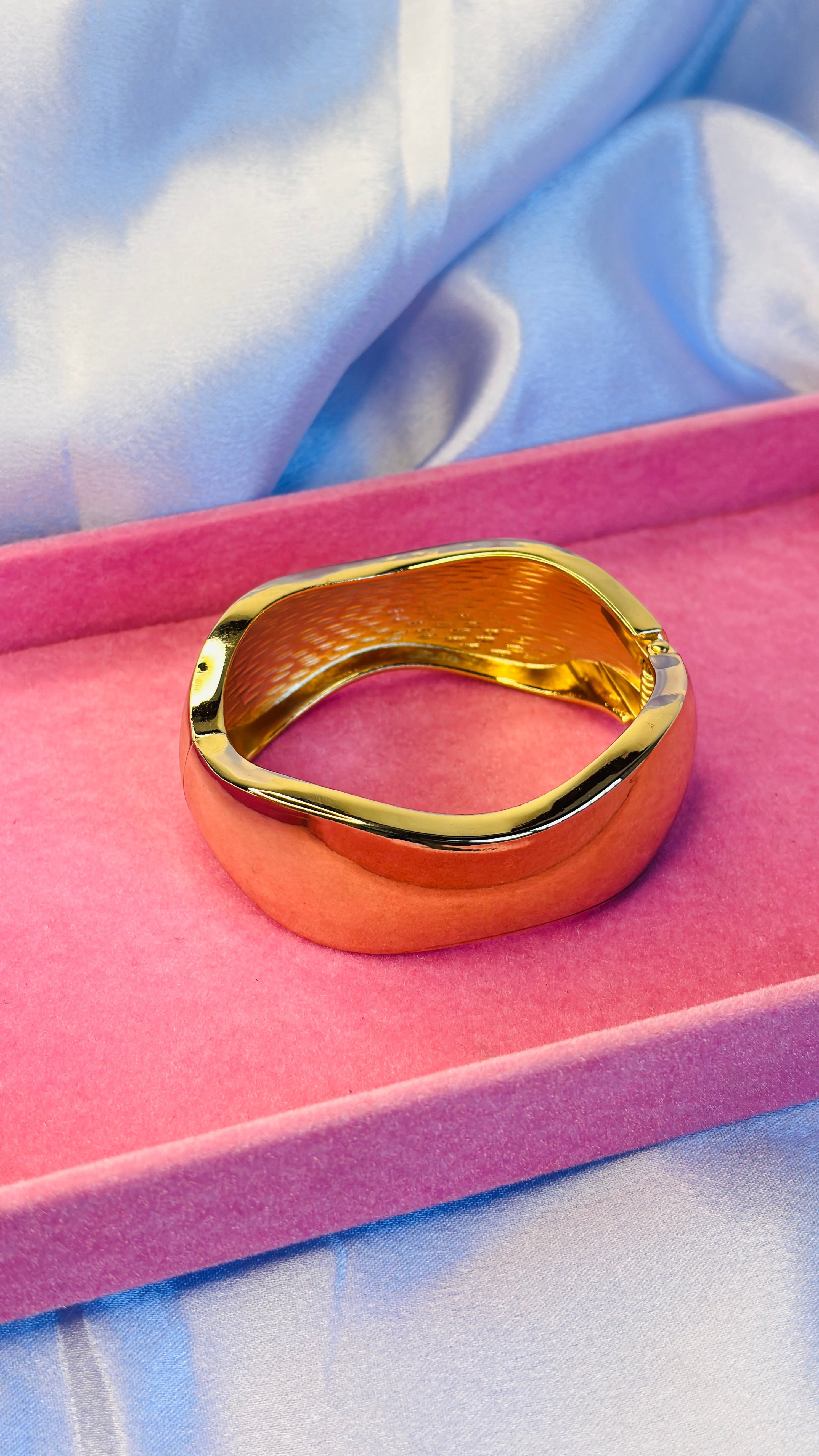Golden Sculpt Cuff