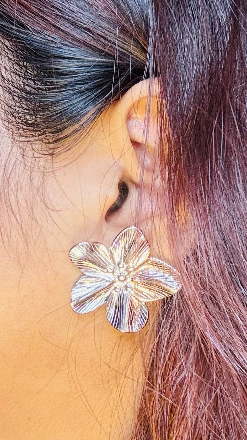 Stellar Bloom Earrings- Silver Petals