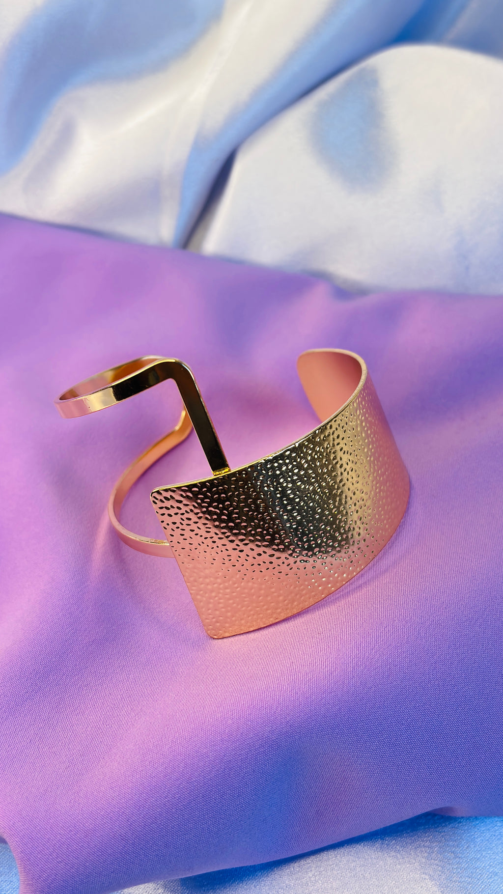 Contour Wave Cuff- Gold
