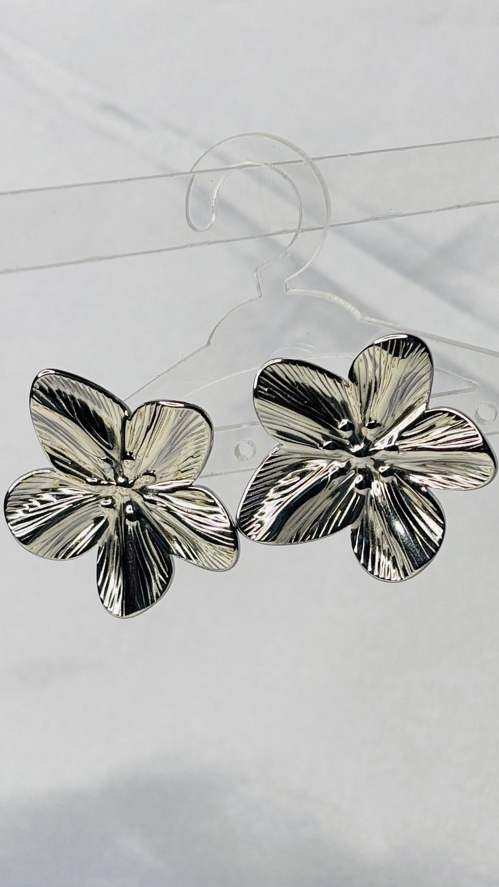 Stellar Bloom Earrings- Silver Petals