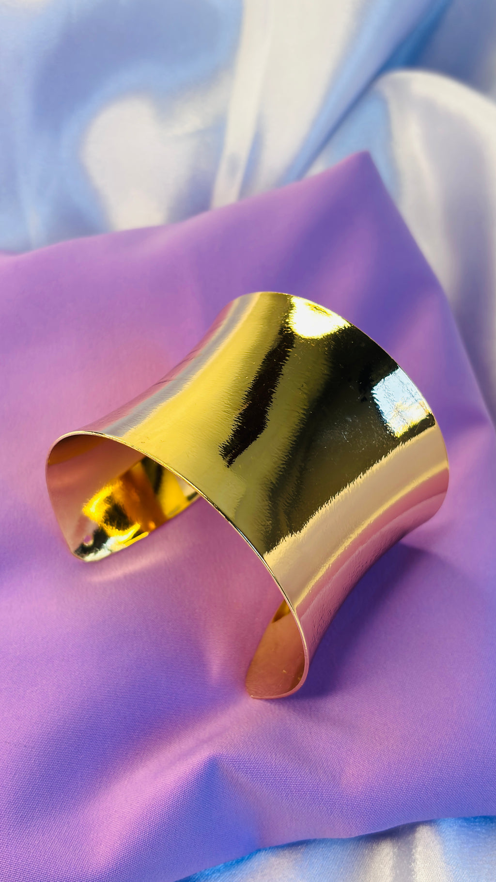 Golden Gleamwave Cuff￼
