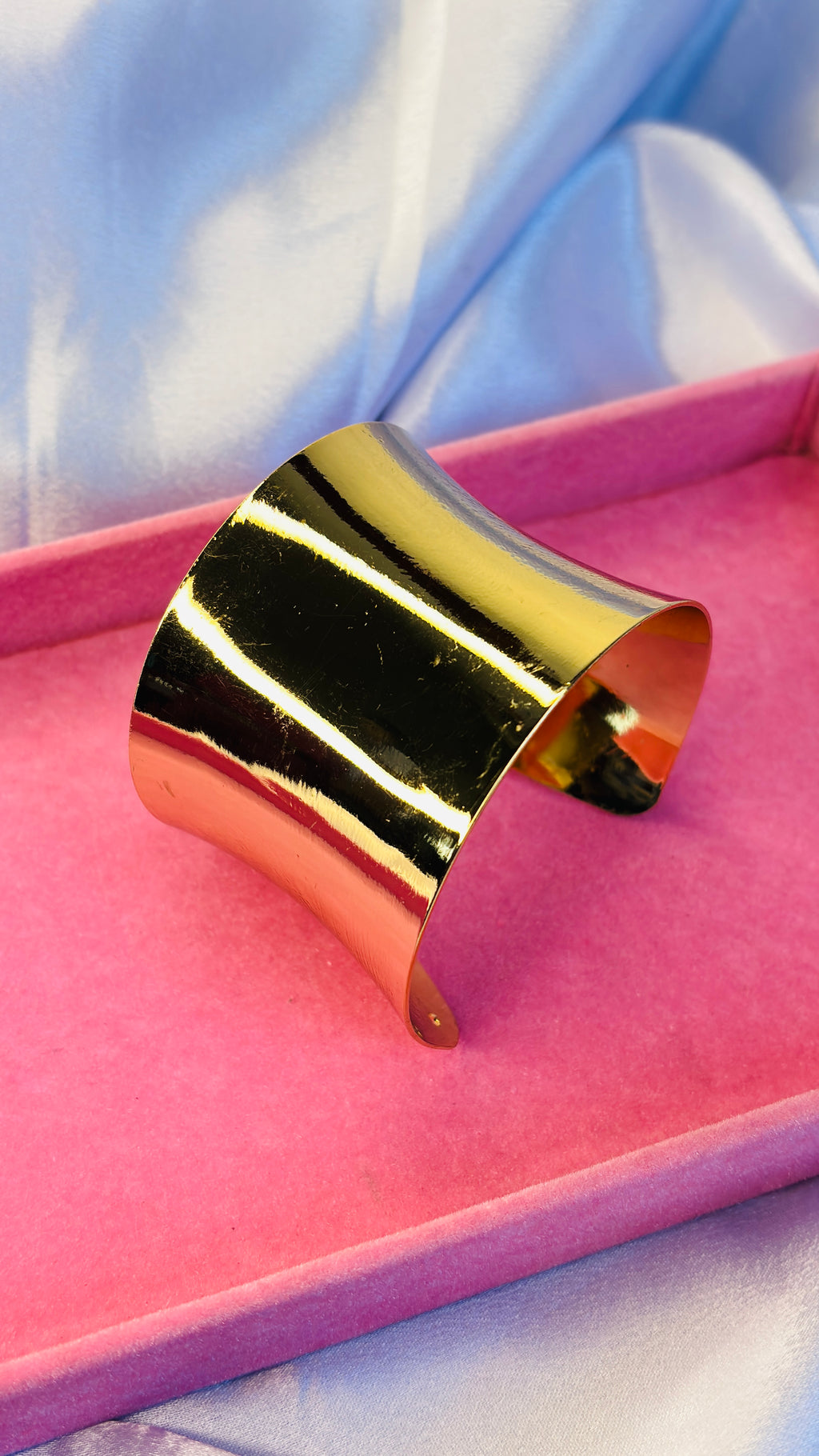 Golden Gleamwave Cuff￼